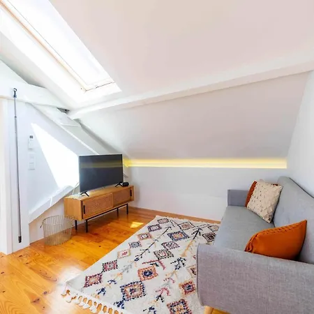 My Is Your Home- Viana Center Apartment